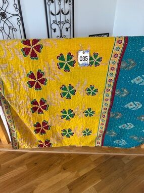 K35 Gorgeous Reversible Twin Kantha Quilt